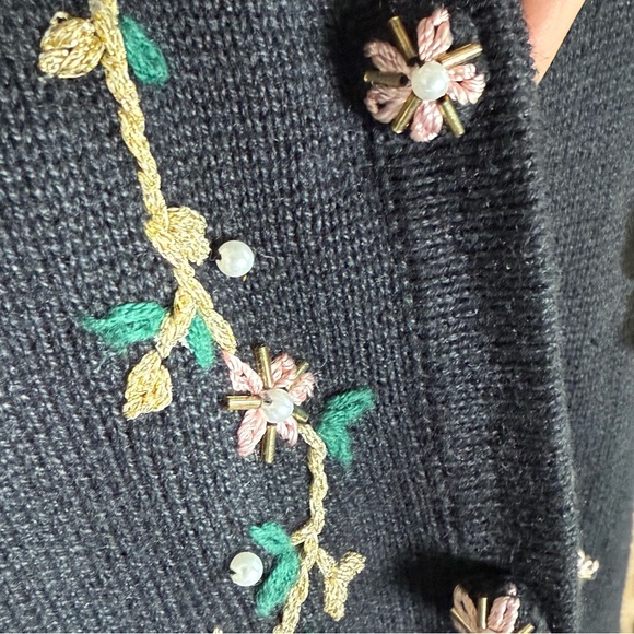 BP Design Embellished Christmas Stocking Cardigan – Size Large festive holiday - Picture 4 of 15